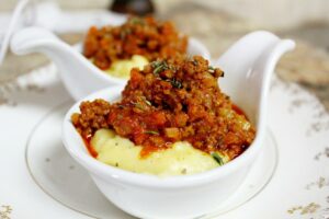 polenta al ragù da abbinare all'aglianico